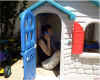chris-sommer in new bday house.jpg (45527 bytes)
